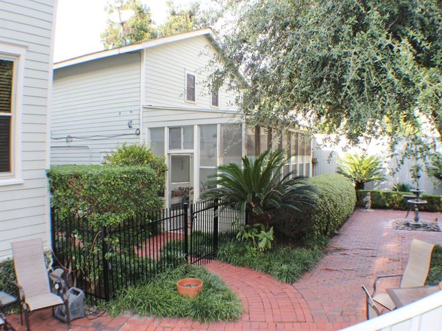 1401 Truxillo Street, Houston, TX 77004