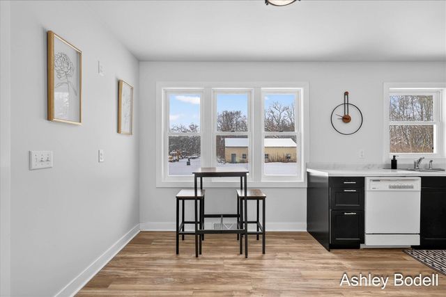 237 7 Mile Road, Comstock Park, MI 49321