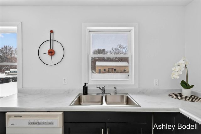 237 7 Mile Road, Comstock Park, MI 49321