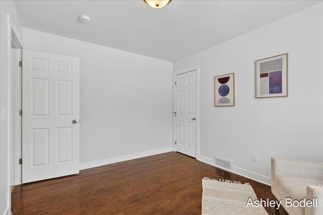 237 7 Mile Road, Comstock Park, MI 49321