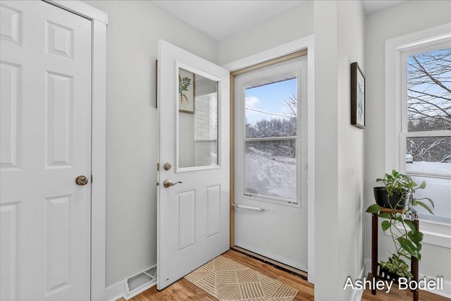 237 7 Mile Road, Comstock Park, MI 49321