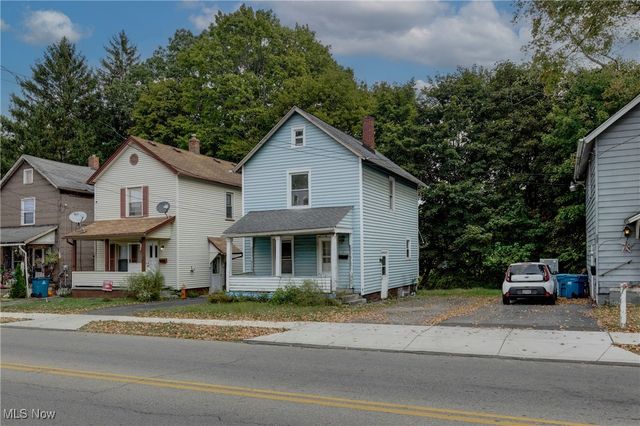 180 Poland Avenue, Struthers, OH 44471