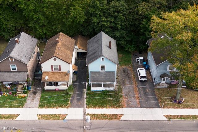 180 Poland Avenue, Struthers, OH 44471