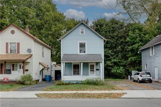 180 Poland Avenue, Struthers, OH 44471