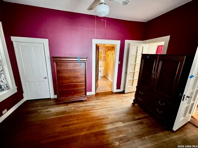 134 W AGARITA AVE, San Antonio, TX 78212
