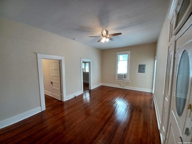 134 W AGARITA AVE, San Antonio, TX 78212