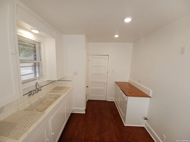134 W AGARITA AVE, San Antonio, TX 78212