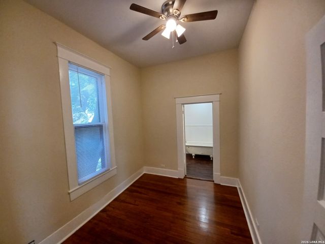 134 W AGARITA AVE, San Antonio, TX 78212