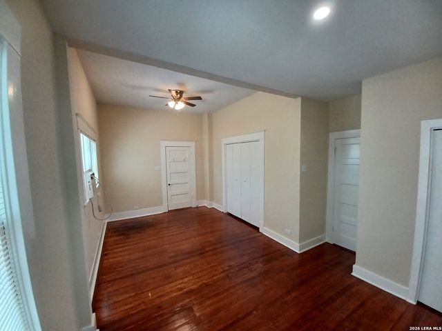 134 W AGARITA AVE, San Antonio, TX 78212