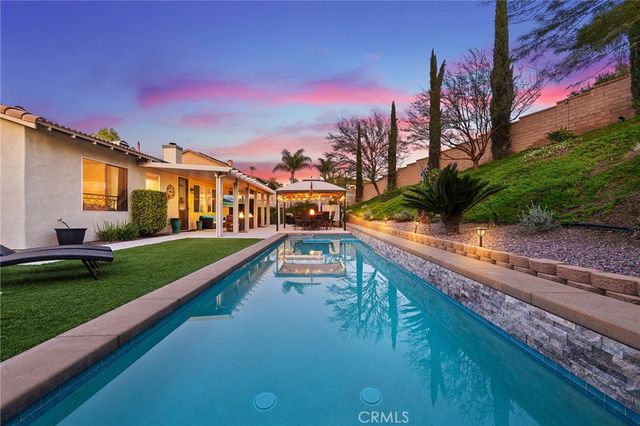 32143 Daisy Drive, Winchester, CA 92596