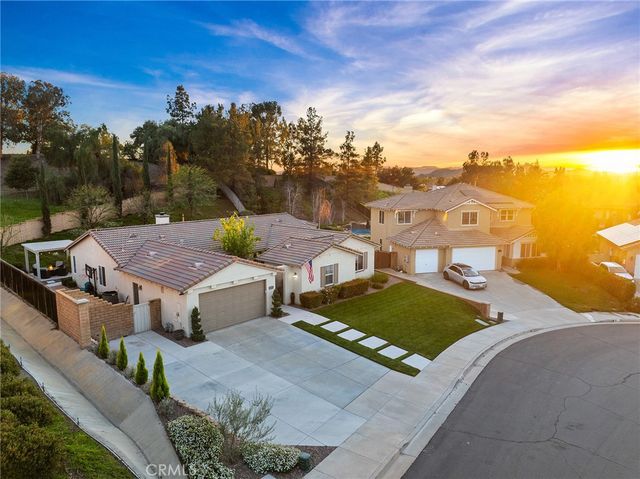 32143 Daisy Drive, Winchester, CA 92596