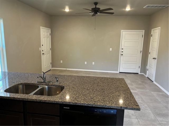 1137 Garland RD, Georgetown, TX 78626