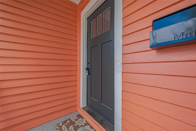 1014 13th Street, Galveston, TX 77550