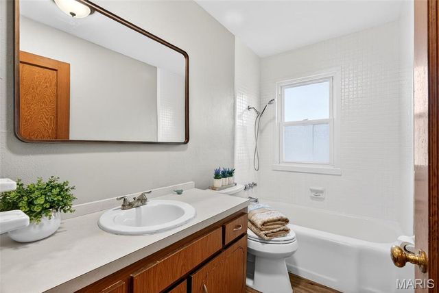 4421 Ashby Road, St Ann, MO 63074