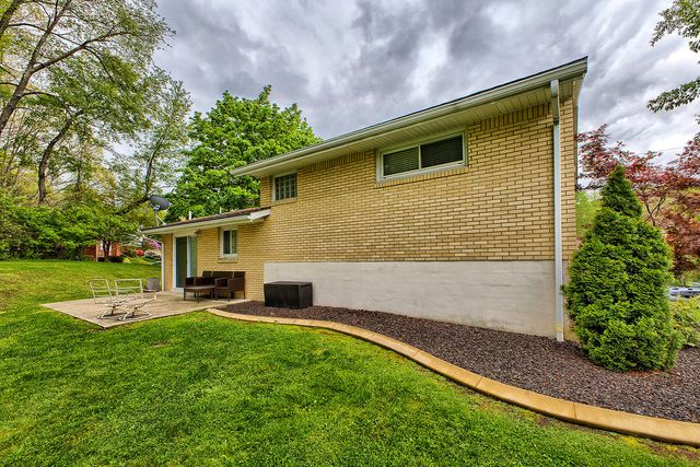 56 Meadowbrook Avenue, City Of Greensburg, PA 15601
