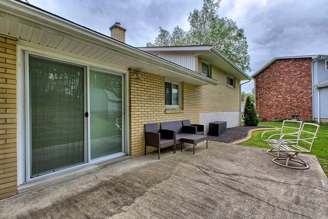 56 Meadowbrook Avenue, City Of Greensburg, PA 15601