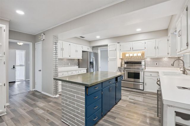 2504 LAUDERDALE COURT, Orlando, FL 32805