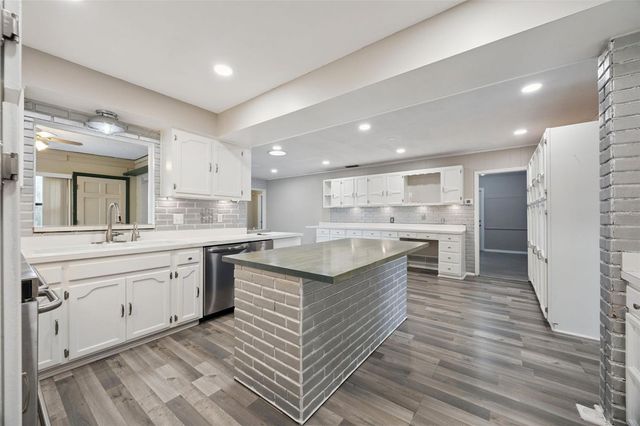 2504 LAUDERDALE COURT, Orlando, FL 32805