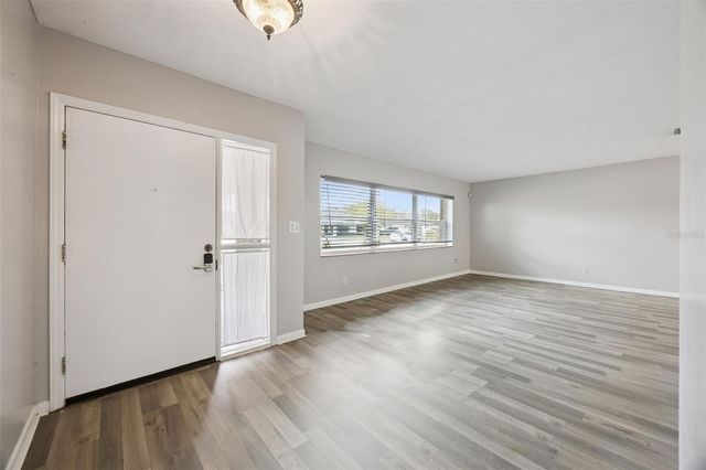 2504 LAUDERDALE COURT, Orlando, FL 32805