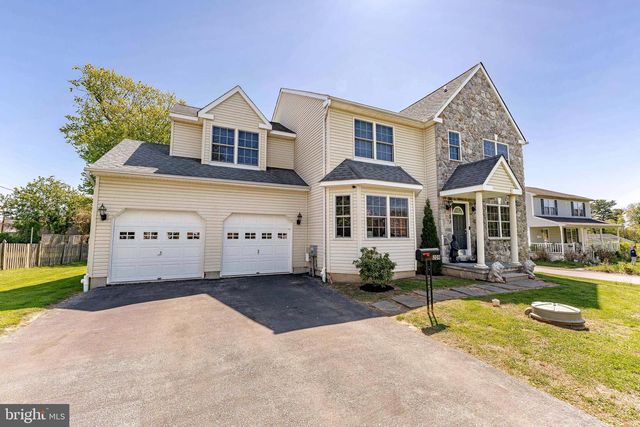 209 W FORESTVIEW AVE, Brookhaven, PA 19015