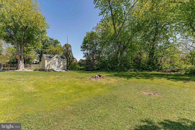 209 W FORESTVIEW AVE, Brookhaven, PA 19015