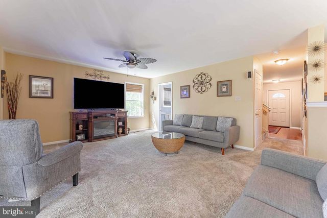 209 W FORESTVIEW AVE, Brookhaven, PA 19015