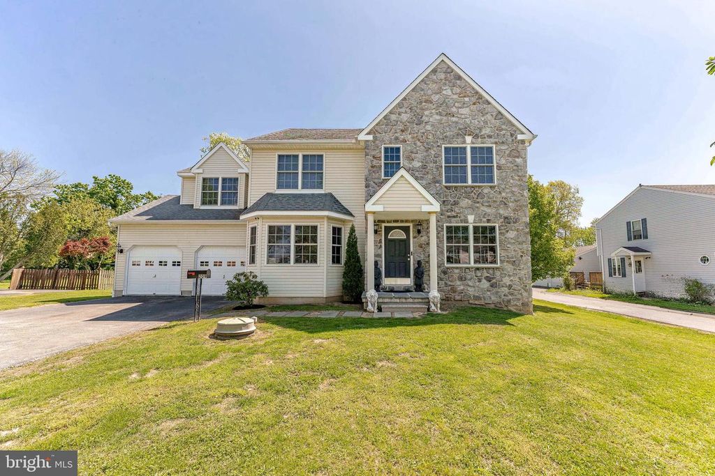 209 W FORESTVIEW AVE, Brookhaven, PA 19015