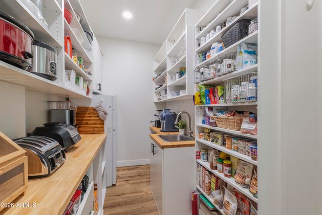 2090 E MELROSE Street, Gilbert, AZ 85297