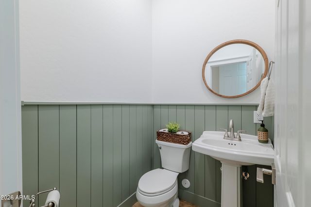 2090 E MELROSE Street, Gilbert, AZ 85297