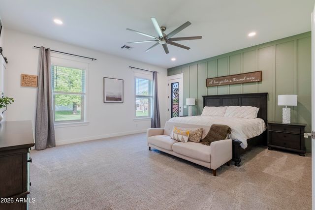 2090 E MELROSE Street, Gilbert, AZ 85297