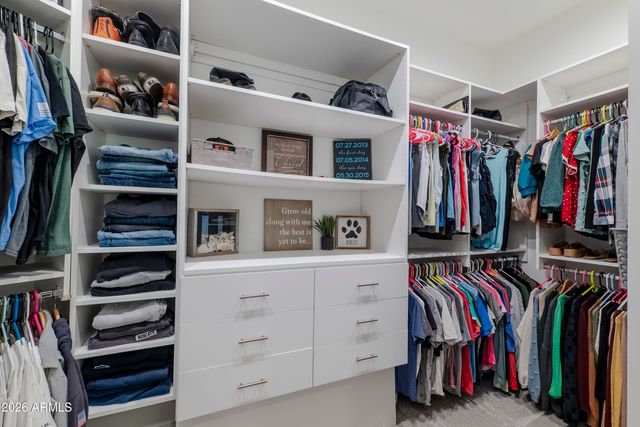 2090 E MELROSE Street, Gilbert, AZ 85297