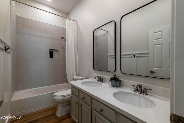 2090 E MELROSE Street, Gilbert, AZ 85297