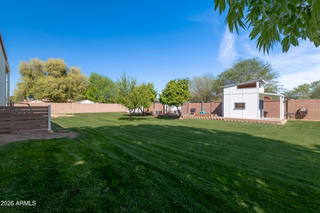 2090 E MELROSE Street, Gilbert, AZ 85297