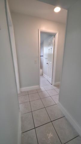 2252 NW 183th Street 1, Miami Gardens, FL 33056