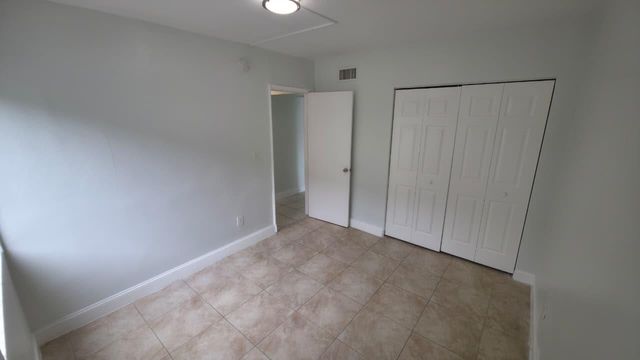 2252 NW 183th Street 1, Miami Gardens, FL 33056