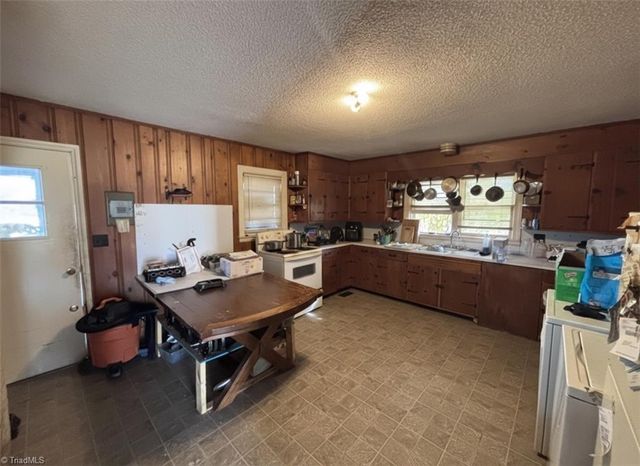 4815 Greenbrook Road, Browns Summit, NC 27214