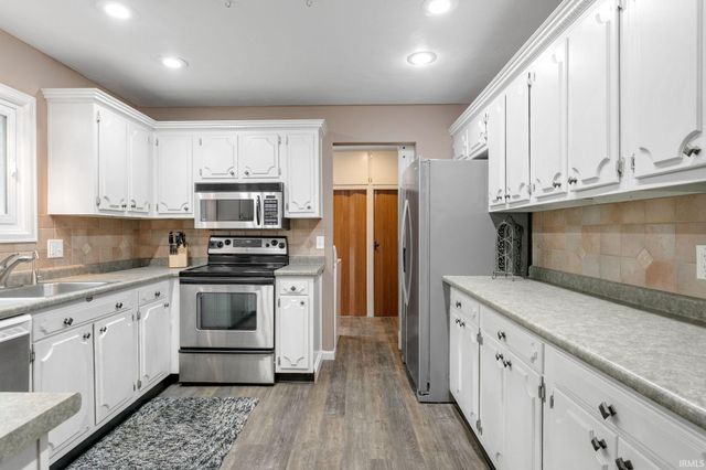 50570 Mohawk Drive, Granger, IN 46530