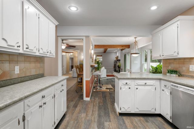 50570 Mohawk Drive, Granger, IN 46530