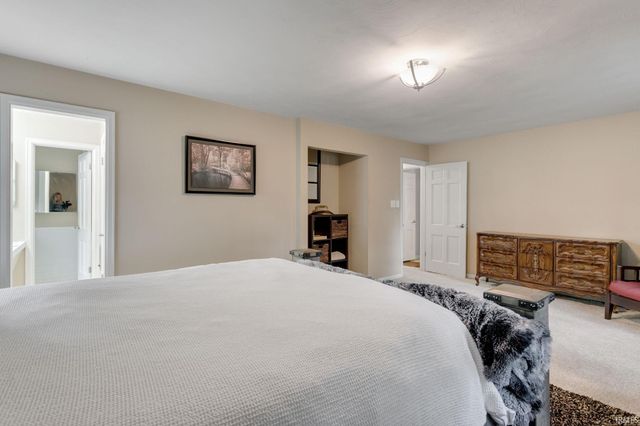 50570 Mohawk Drive, Granger, IN 46530