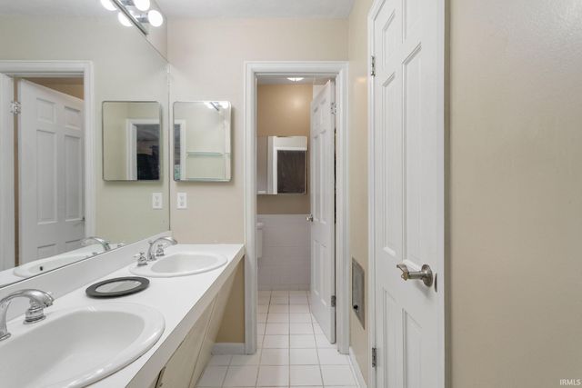 50570 Mohawk Drive, Granger, IN 46530