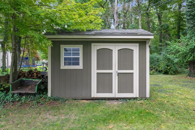 50570 Mohawk Drive, Granger, IN 46530