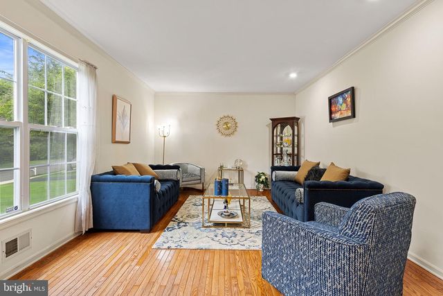 15 ARNOLD LN, Robbinsville, NJ 08691