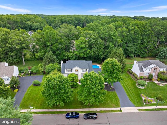 15 ARNOLD LN, Robbinsville, NJ 08691
