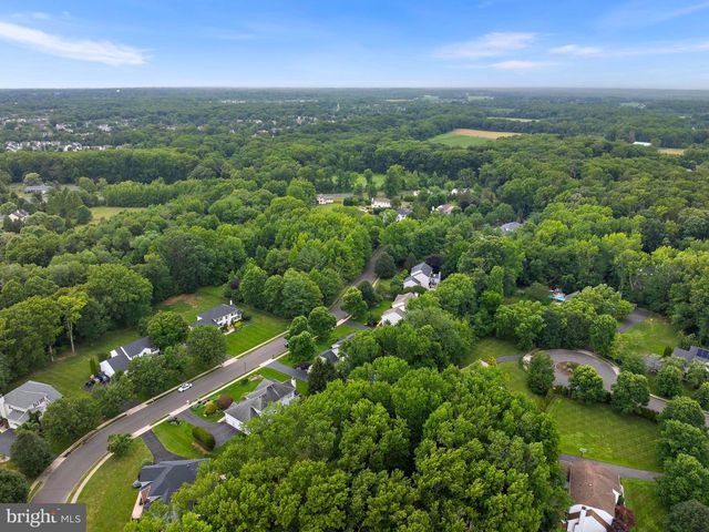 15 ARNOLD LN, Robbinsville, NJ 08691