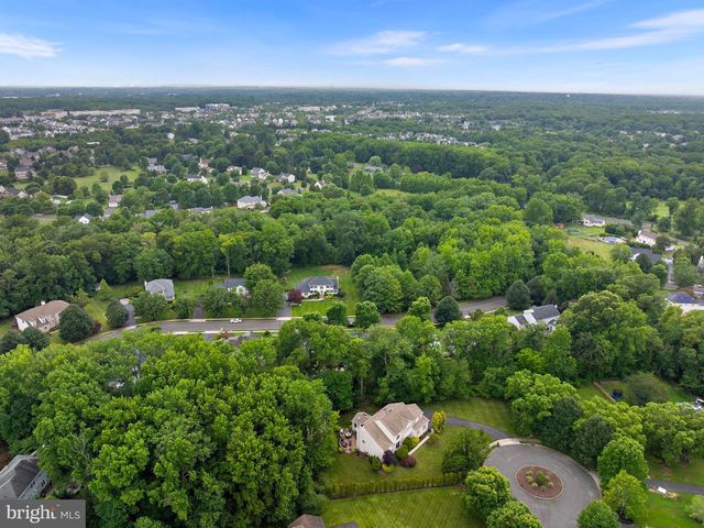 15 ARNOLD LN, Robbinsville, NJ 08691
