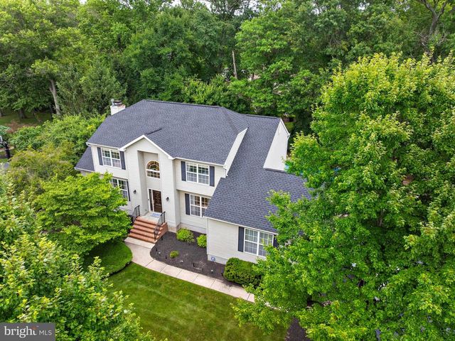 15 ARNOLD LN, Robbinsville, NJ 08691