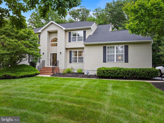 15 ARNOLD LN, Robbinsville, NJ 08691