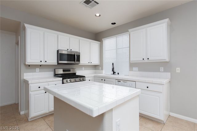 6056 Clear Sail Court, Las Vegas, NV 89139