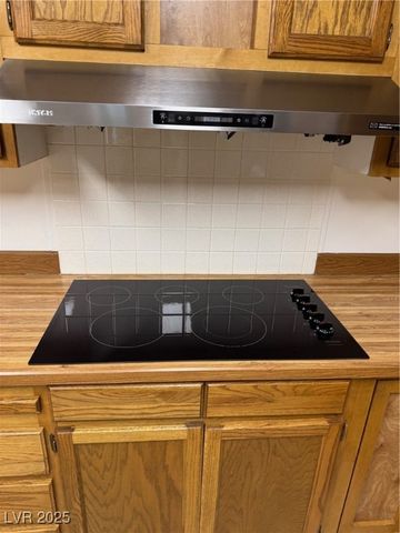 4170 West Charleston Park Avenue, Pahrump, NV 89048