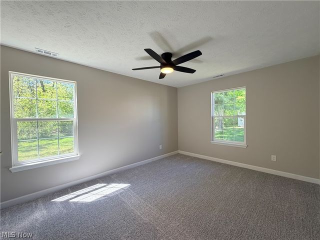616 N Creek Drive, Painesville, OH 44077